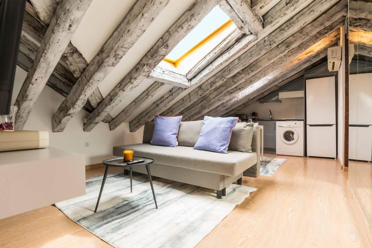 Estudio Nuevo - Gran Via Tarifa Mensual Disponible, Madrid
